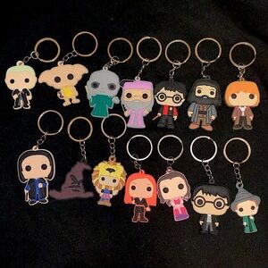 14 pc Hairy potter keychain set!